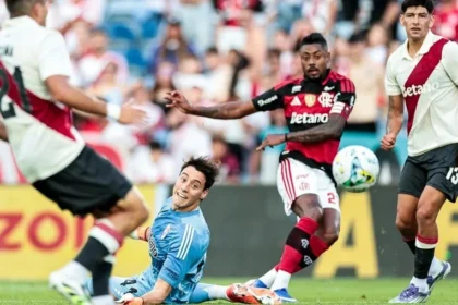 Bruno henrique, ídolo do flamengo, é alvo de atos racistas