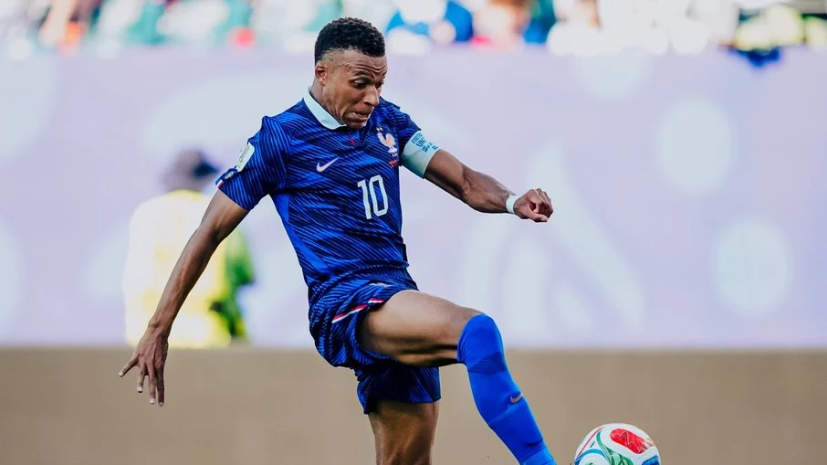 Mbappé decide em jogo sofrido: frança vence paraguai por 1