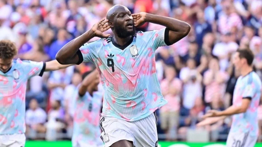 Bélgica debocha de donald trump após goleada nos eua e