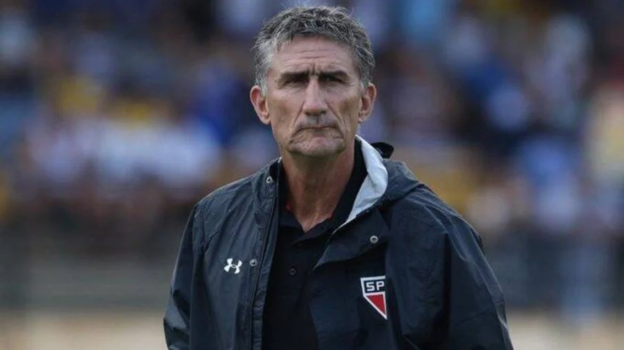 O encontro secreto que mudou tudo: como edgardo bauza, ex treinador