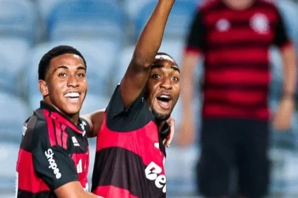Com gols de garotos do ninho, flamengo vence lausanne por
