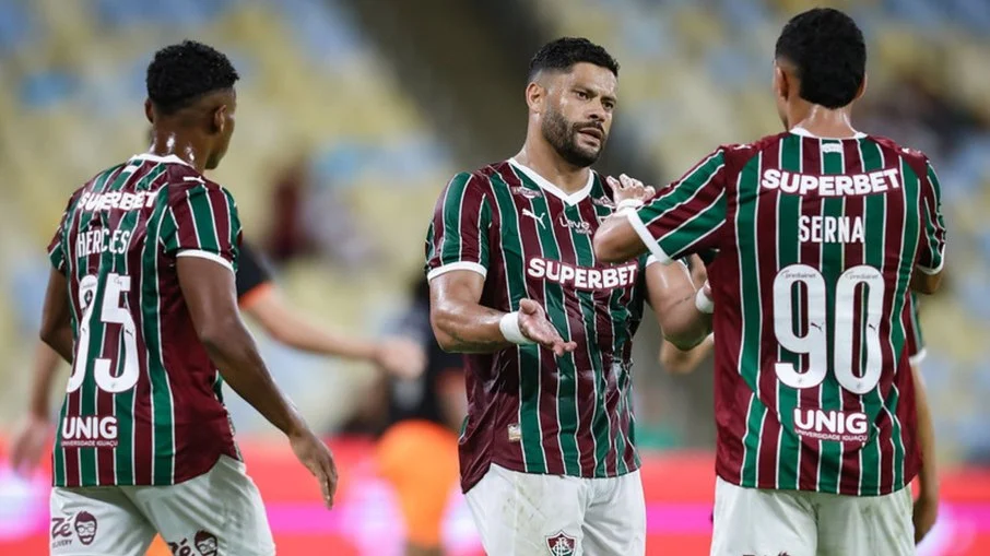 Fluminense vira o jogo, goleia o nova iguaçu por 6