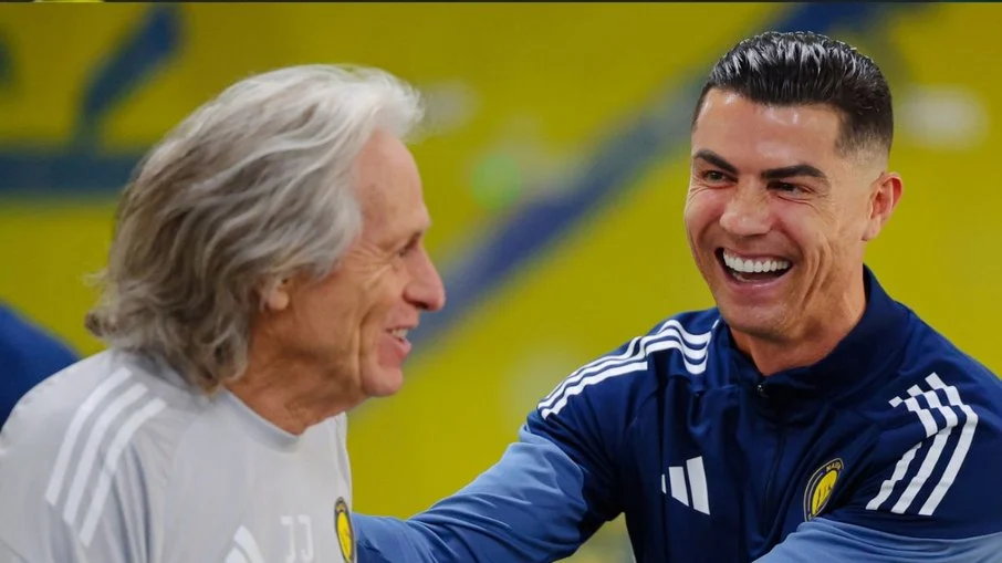 Jorge jesus abre o jogo sobre cristiano ronaldo: ‘não confundo