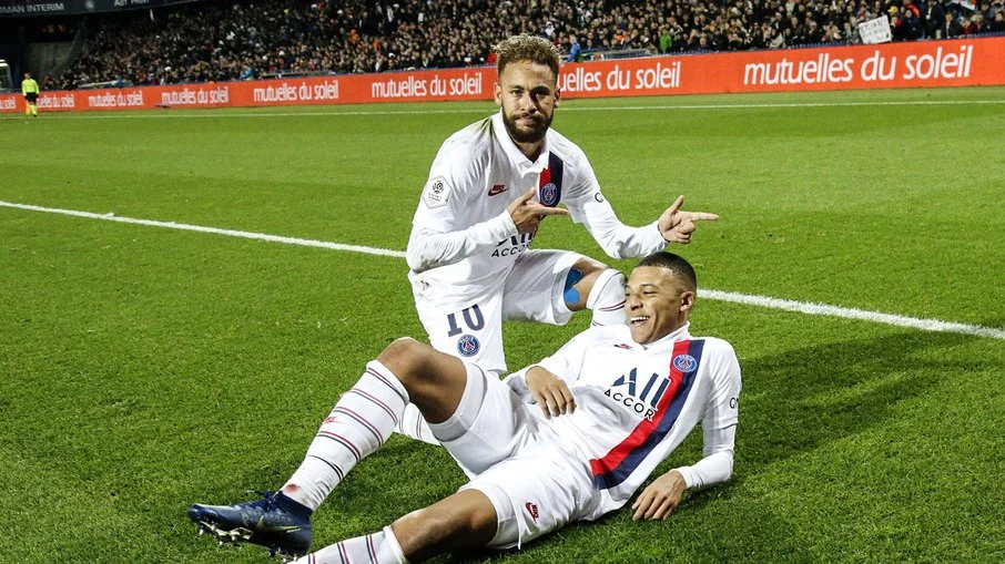 Neymar ou mbappé? A análise definitiva dos craques em campo: