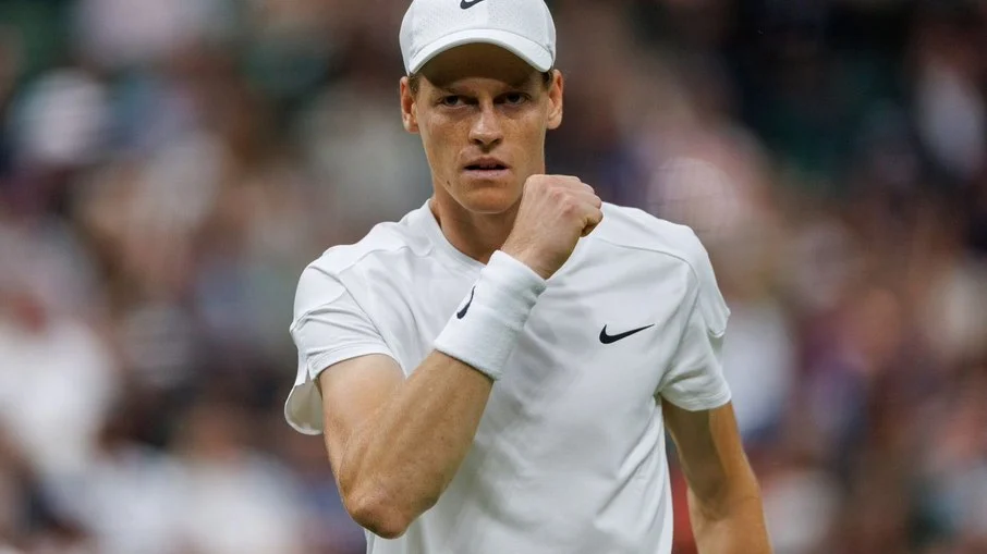 Jannik sinner bate alexander zverev em final eletrizante e conquista