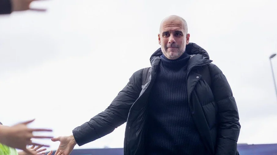 Com crise e fora da copa, seleção italiana mira pep