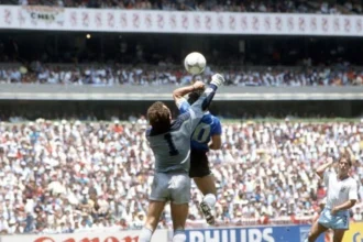 Mano de dios, expulsão de beckham e a guerra das