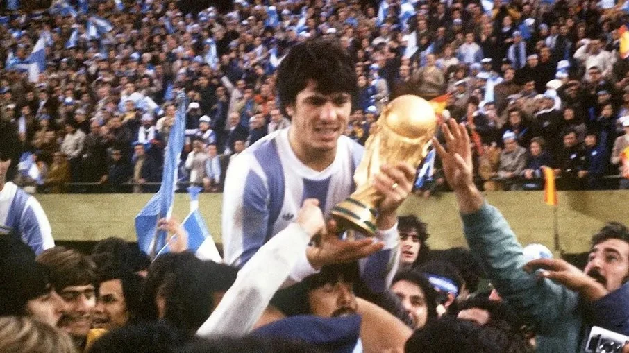 Ex jogador peruano revela esquema de suborno que garantiu goleada da