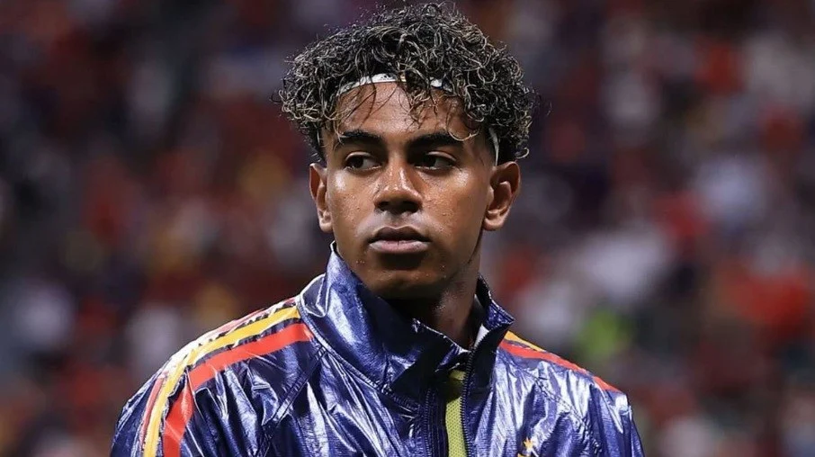 Lamine yamal preocupa? Craque da espanha é poupado em treino