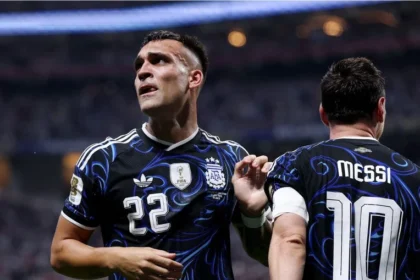 Polêmica pós jogo: fifa abre processo disciplinar contra argentina por faixa