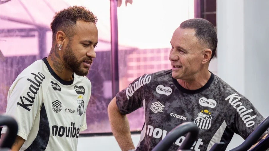 Neymar agita santos com retorno e posts de ‘back to