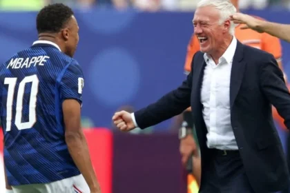 Mbappé se declara a didier deschamps após eliminação da frança