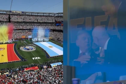 Donald trump recebe taça da copa do mundo de ronaldo