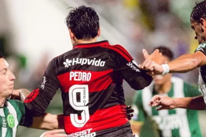Flamengo goleia chapecoense por 4 a 0 com atuação de