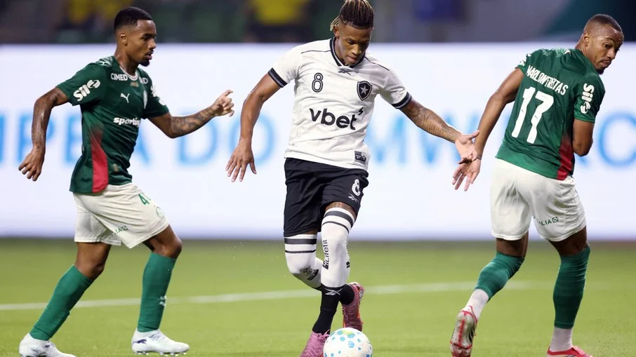 Presidente do botafogo bate o martelo: danilo não está à