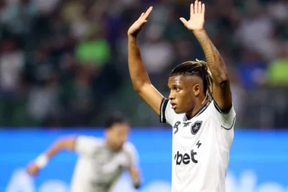 Botafogo recusa oferta de r$ 162 milhões do palmeiras por