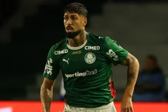 Alexander barboza vibra com estreia ‘marcante’ e vitória do palmeiras
