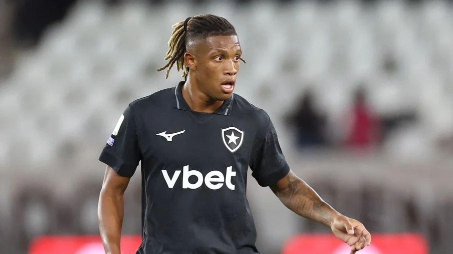 Danilo atinge limite de jogos no brasileirão, palmeiras desiste de