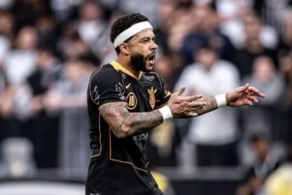 Corinthians impõe condição crucial para renovar com memphis depay: exames