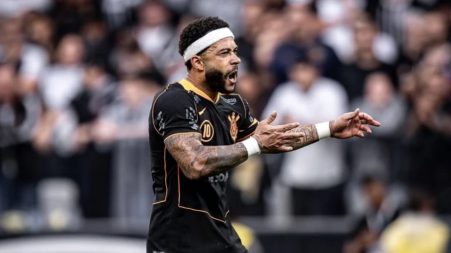 Corinthians impõe exames médicos essenciais a memphis depay para selar