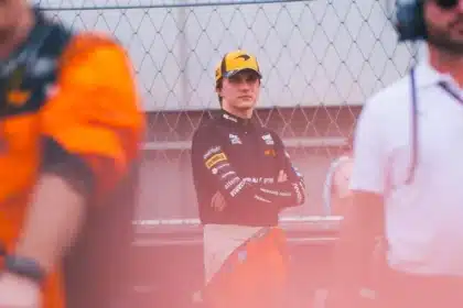 A fúria de piastri contra sainz na hungria: o ‘lance