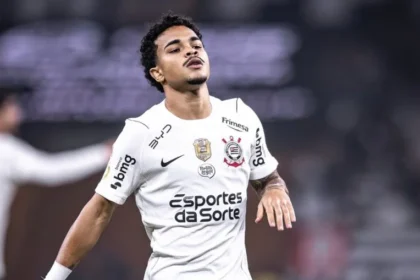 Kaio césar, do corinthians, denunciado ao stjd por lance polêmico;