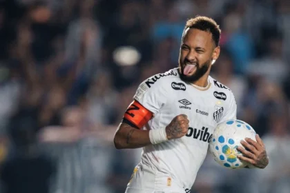 Neymar engata sequência no santos, mas leilão beneficente milionário cria