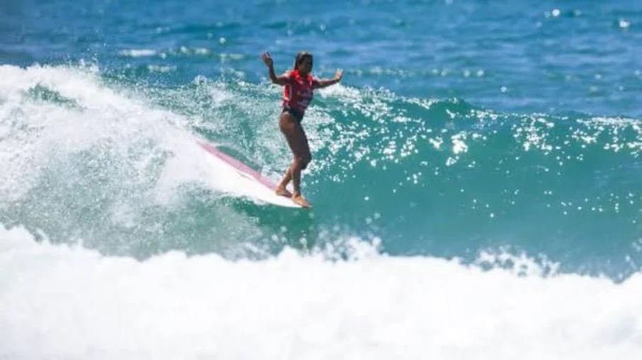 Wildcard tommy coleman choca o mundo do longboard e conquista