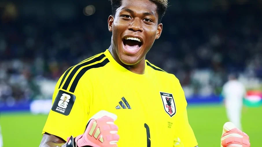 Psg acelera por goleiro japonês zion suzuki, destaque da copa,