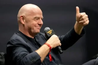 Pressão cresce na fifa: plano polêmico e boicote da uefa