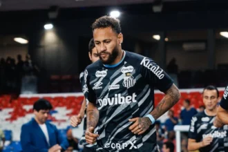 Cuca explica ‘perigosa’ decisão de barrar neymar em jogo decisivo