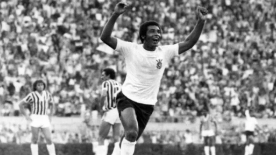 Corinthians lamenta morte de geraldão, ídolo e artilheiro do título