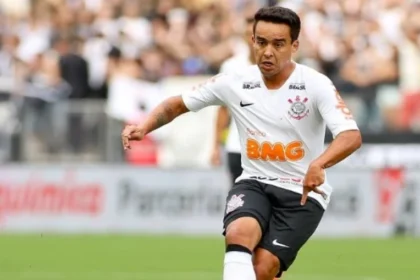 Jadson, ídolo do corinthians, é solto sem fiança após acusação