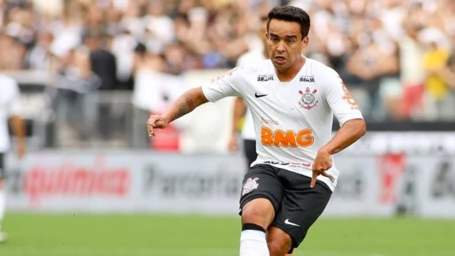 Jadson, ídolo do corinthians, é solto sem fiança após acusação
