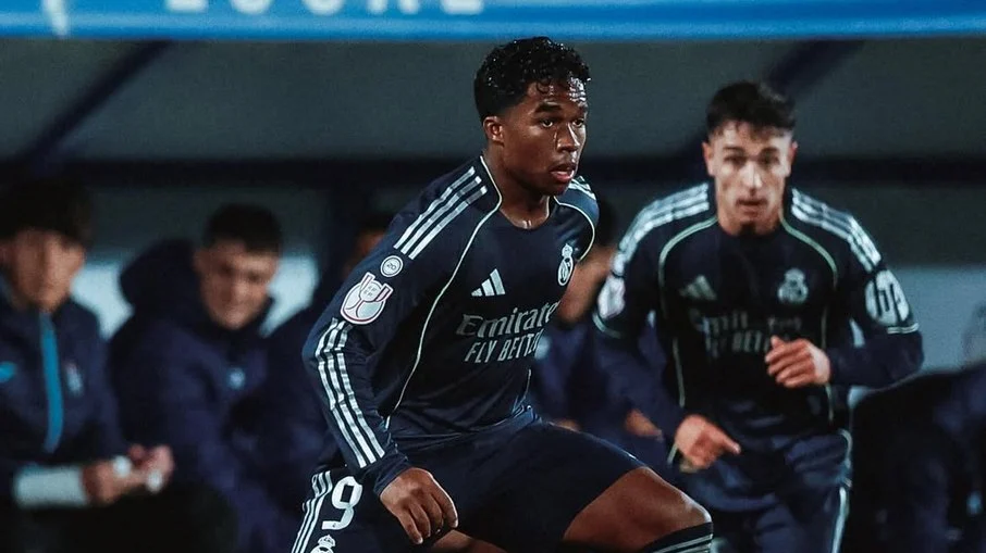 Endrick no real madrid: camisa 9, poucas chances e o