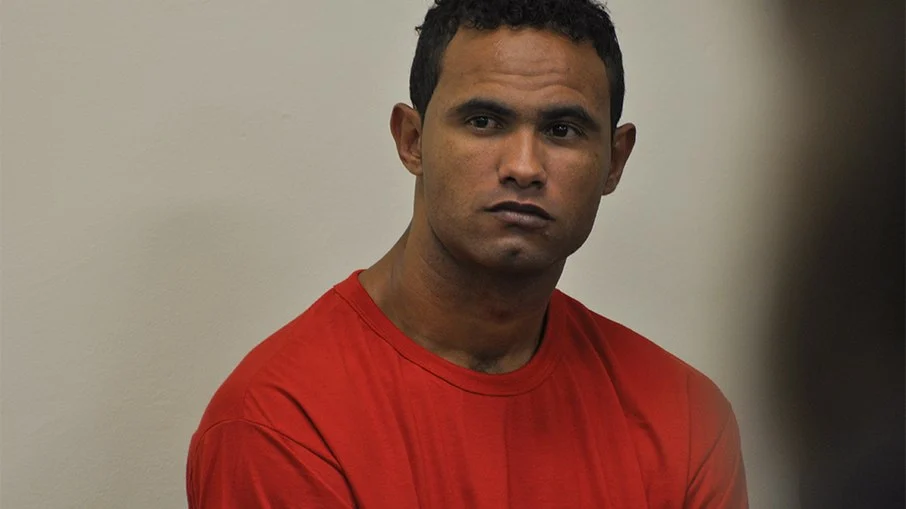 Ex goleiro bruno exige r$ 4 milhões da band por danos