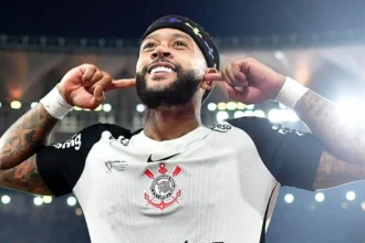 Corinthians oficializa saída de memphis depay e detalha “saúde financeira”