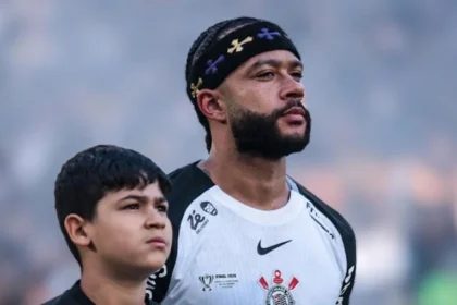 Reviravolta no corinthians: memphis depay não renova e frustra planos