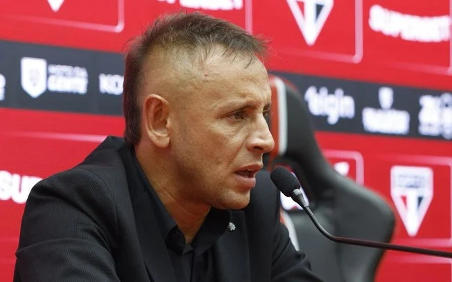 Executivo do são paulo, rafinha é denunciado pelo stjd após