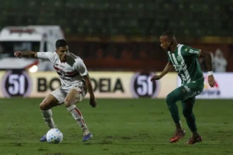 Lucas ramon se consolida no são paulo, busca recorde de