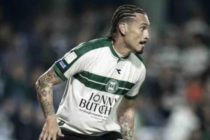 Maicon, o ‘god of zaga’, retorna ao morumbis em reencontro