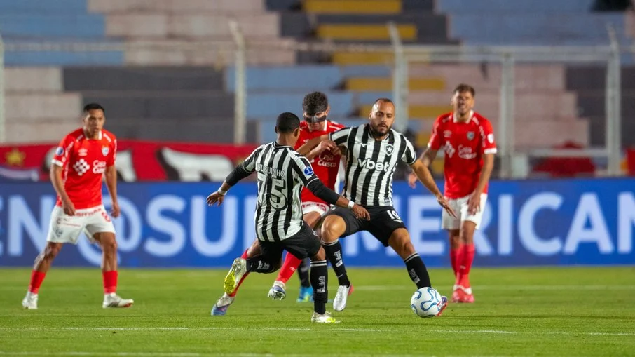 Imprensa peruana detalha “massacre histórico” contra o botafogo na sul americana: