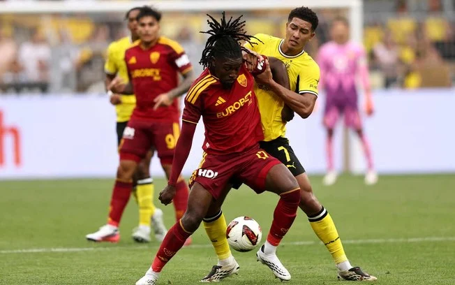 Borussia dortmund e roma fecham pré temporada com empate eletrizante de