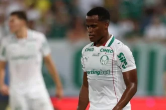 Arias enfrenta fúria da torcida do fluminense no maracanã após