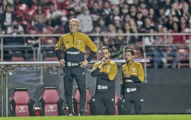 Dorival júnior assume total responsabilidade e cobra elenco do são