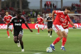 Benfica arrasa casa pia com goleada de 7 a 0,