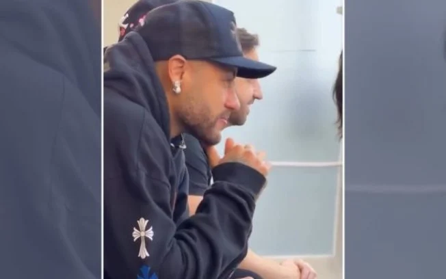 Vídeo: neymar se emociona e chora copiosamente ao ver primeira