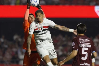 Luciano celebra seis anos de são paulo com gol decisivo,