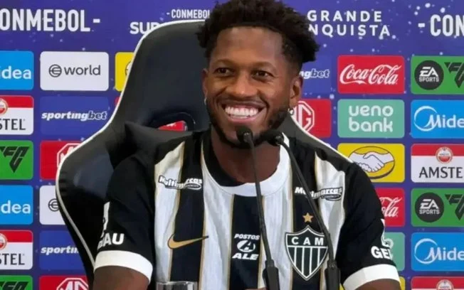 Fred, ex manchester united e seleção, realiza sonho de criança ao