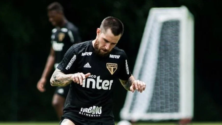 Ex são paulo, jonatan gómez revela ter perdido us$ 50 mil